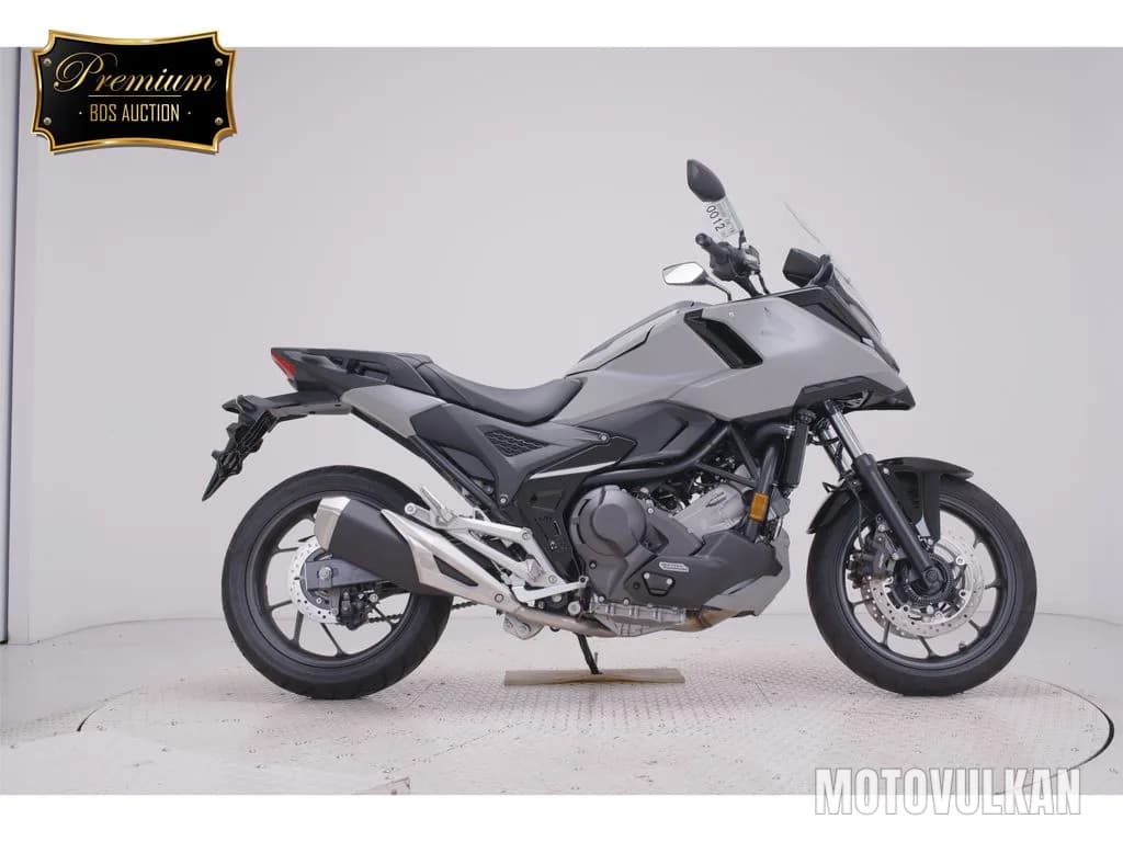 Honda NC750XD-3